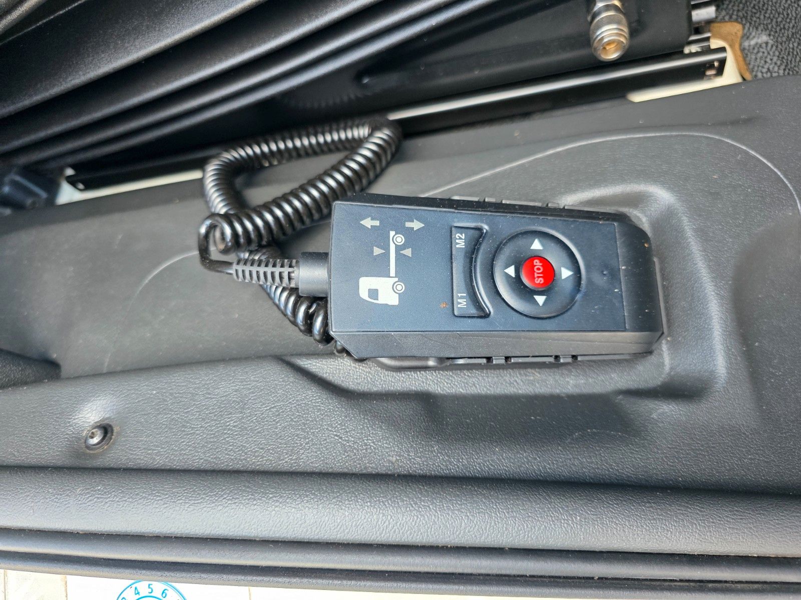 Fahrzeugabbildung Mercedes-Benz Atego 1323 LKO FAUN VIAJET 6 R H - Heckabsaugung