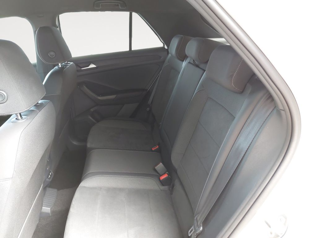 Fahrzeugabbildung Volkswagen T-Roc 1.5 TSI Black Style AHZV