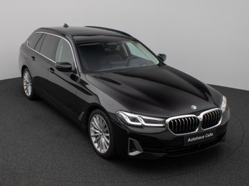 Fahrzeugabbildung BMW 530d xDr Tour AHK  Pano ACC HUD Komfortsitz