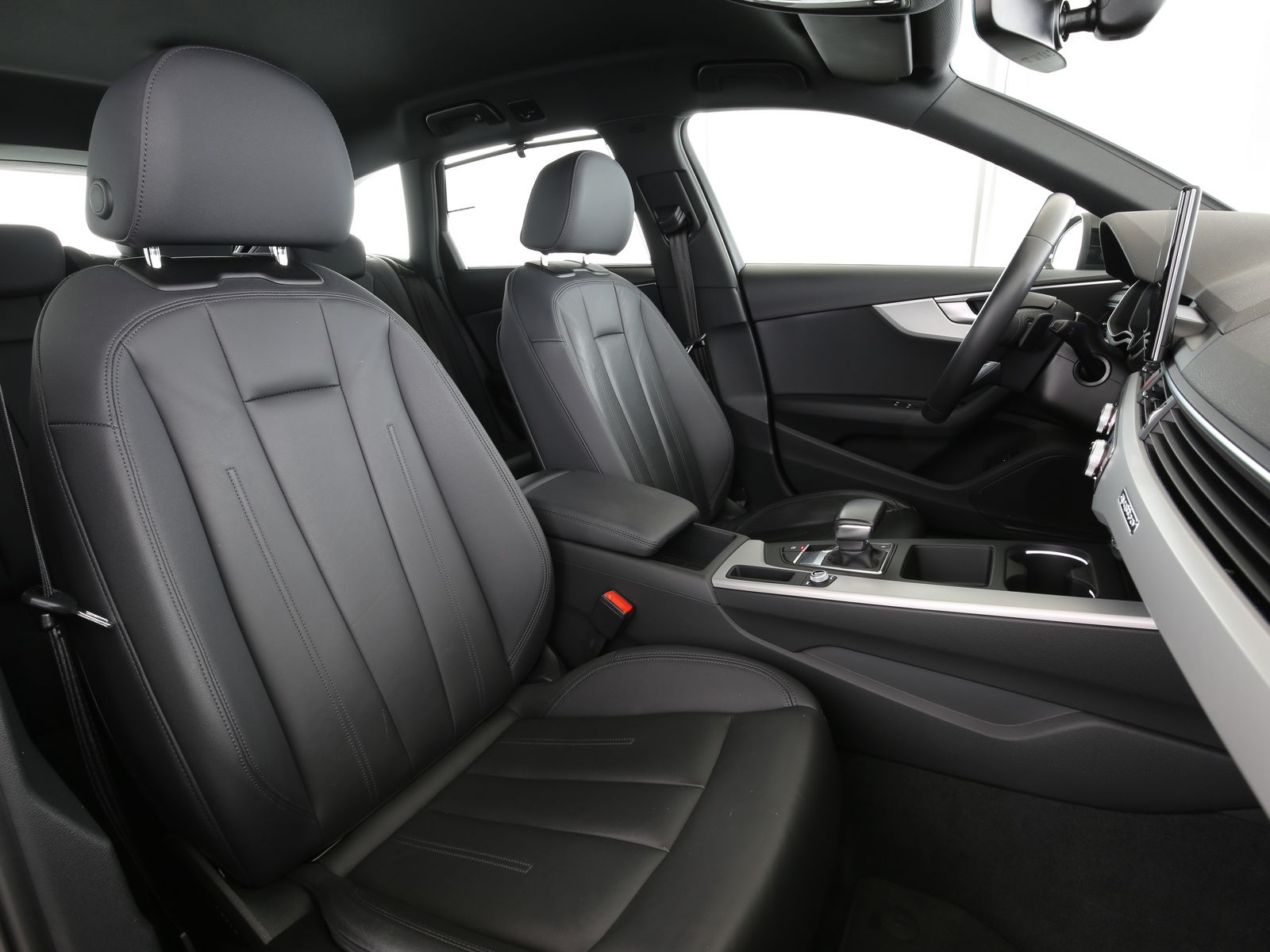 Audi A4 - Bild 21