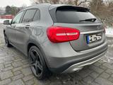 Mercedes-Benz GLA 250 4MATIC DCT Edition 1 AHK*XENON*Kamera* - Mercedes-Benz Gebrauchtwagen Privatanbieter