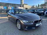 BMW 320 d Lim Sitzheizung Bi-Xenon AHK Navi - BMW 320: Braun, Leder