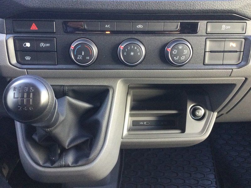 Fahrzeugabbildung Volkswagen Crafter 35 2.0 TDI L3H2 APP-CONNECT+TEMPOMAT+LED