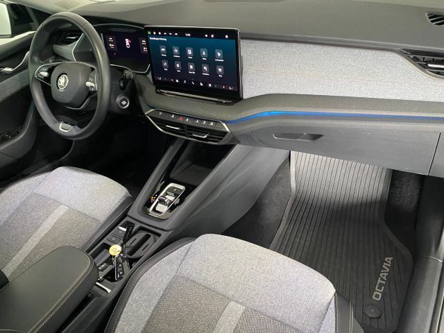 Octavia Combi Selection 2.0 TDI DSG AHK+NAVI