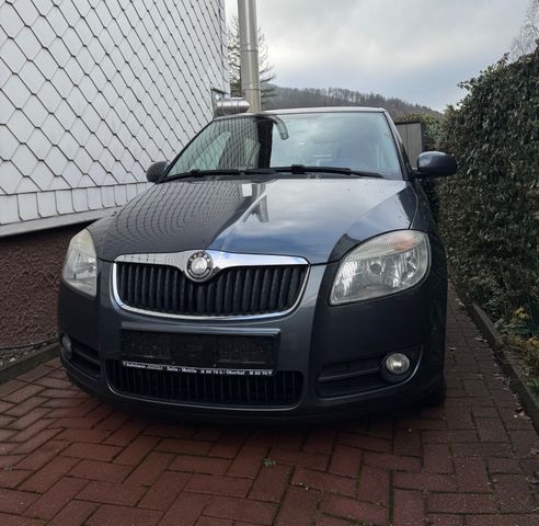 Skoda Fabia 1..2l  51KW wenig Kilometer 