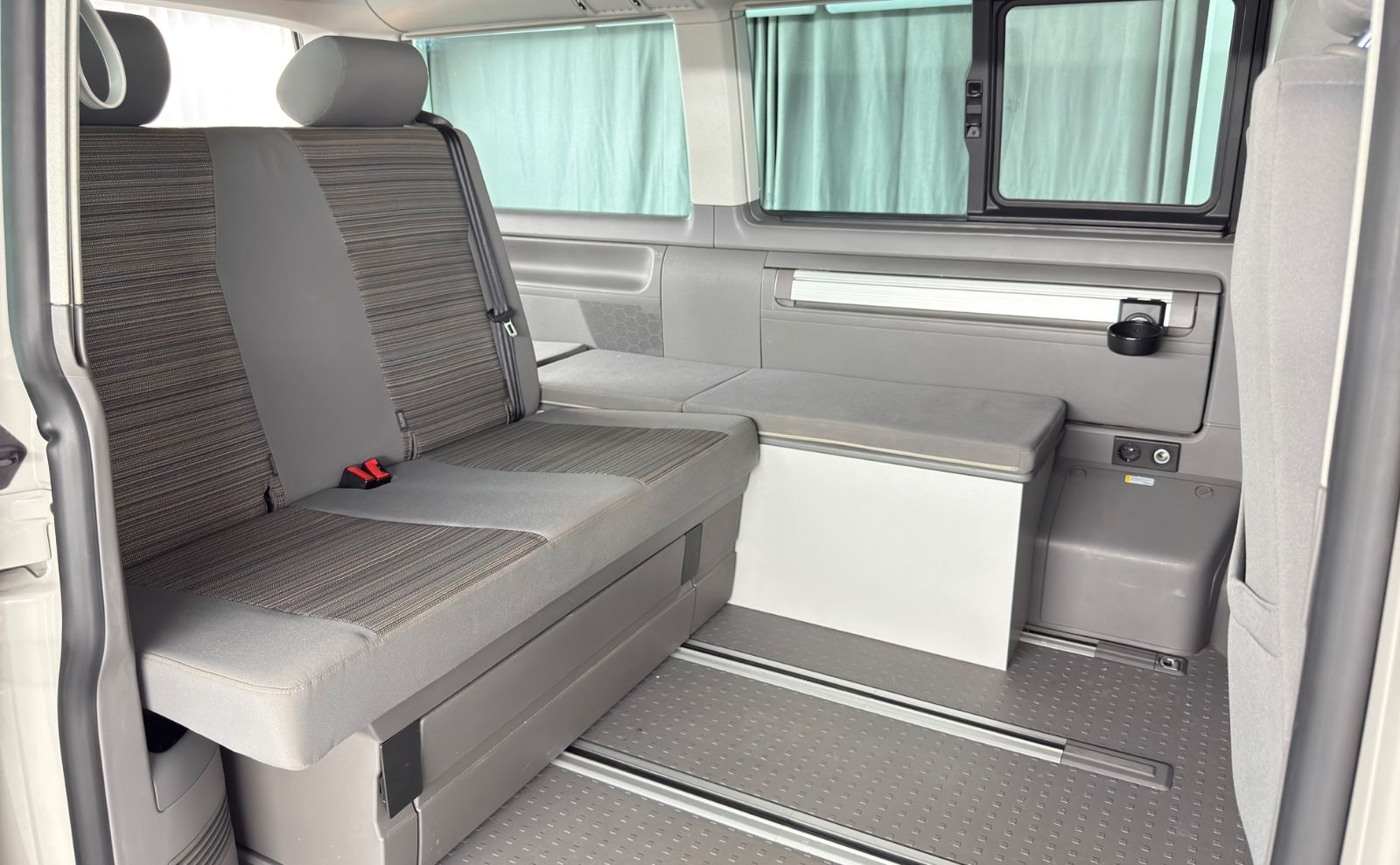 Volkswagen T6.1 California Beach Camper ACC Navi RFK Standh foto 15