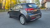Kia Rio Attract 1.2 SHZ Klima Tempomat - Kia Rio Attract mit Benzin-Antrieb