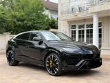 Lamborghini URUS Neu Service+Garantie*Pano*360*B&O*Massage - Lamborghini in Frankfurt (Main)