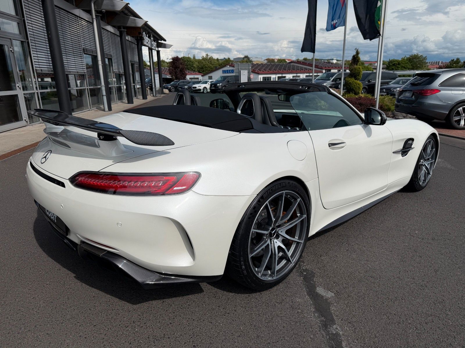 Fahrzeugabbildung Mercedes-Benz AMG GT C Roadster+GTR+Umbau+Keramik+Distr+RFK