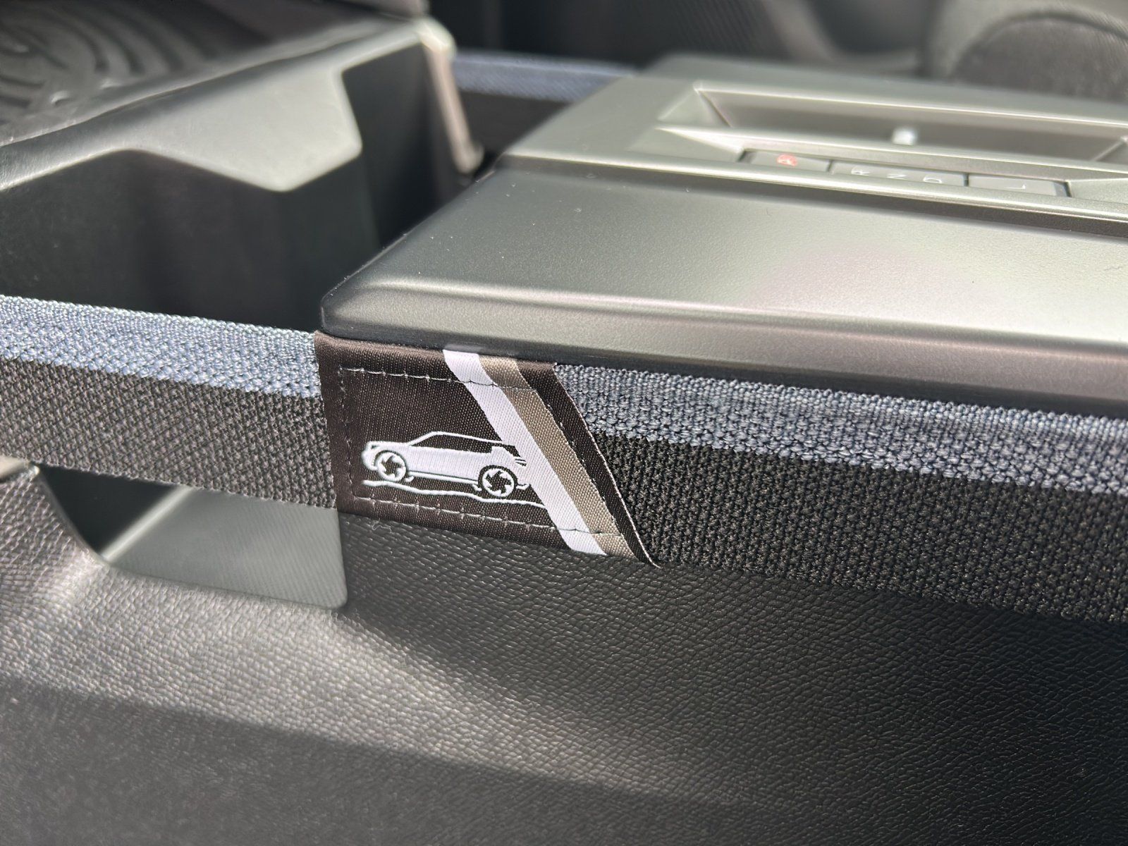 Fahrzeugabbildung Opel Frontera Edition Automatik ALLWETTER/PDC/TECH-PA