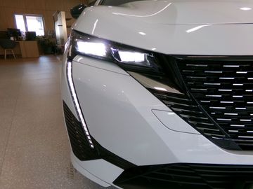 Peugeot 308 - 8