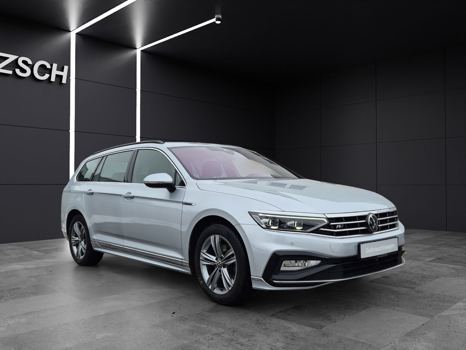 Fahrzeugabbildung Volkswagen Passat Variant TSI R-Line DSG Matrix Navi AID AC