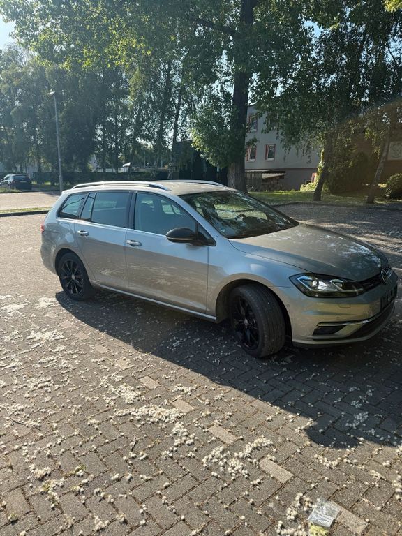 Image of Volkswagen Golf