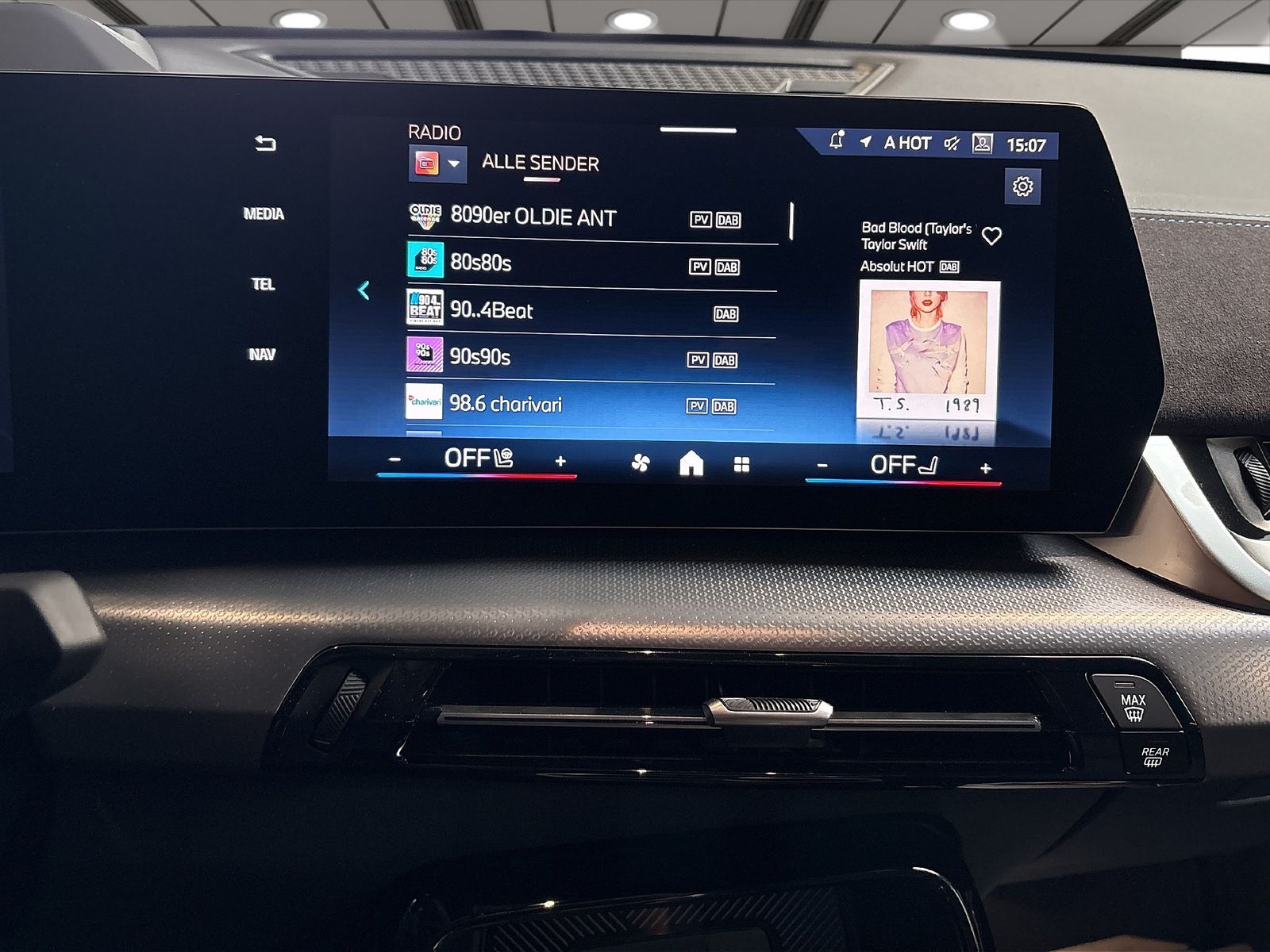 BMW iX2 - Bild 15
