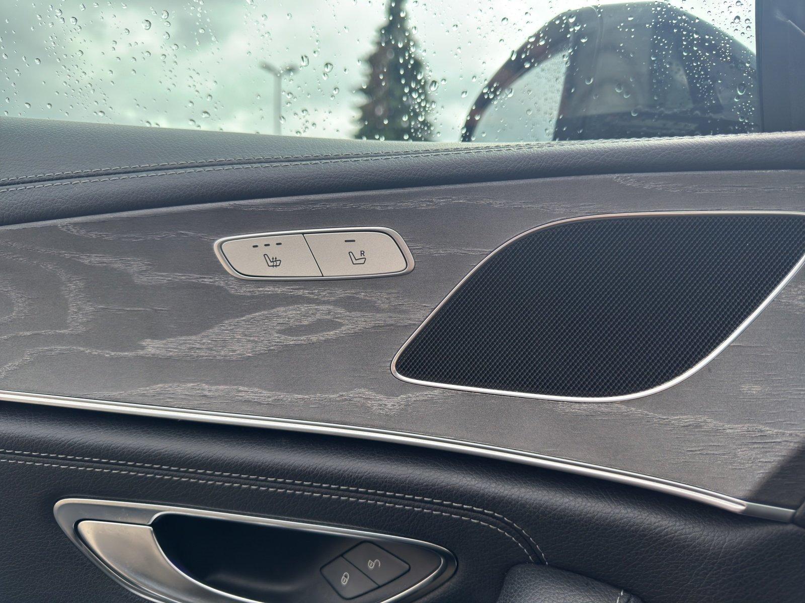 Mercedes-Benz CLS 300 d AMG DISTRONIC 360° Multibeam Schiebeda