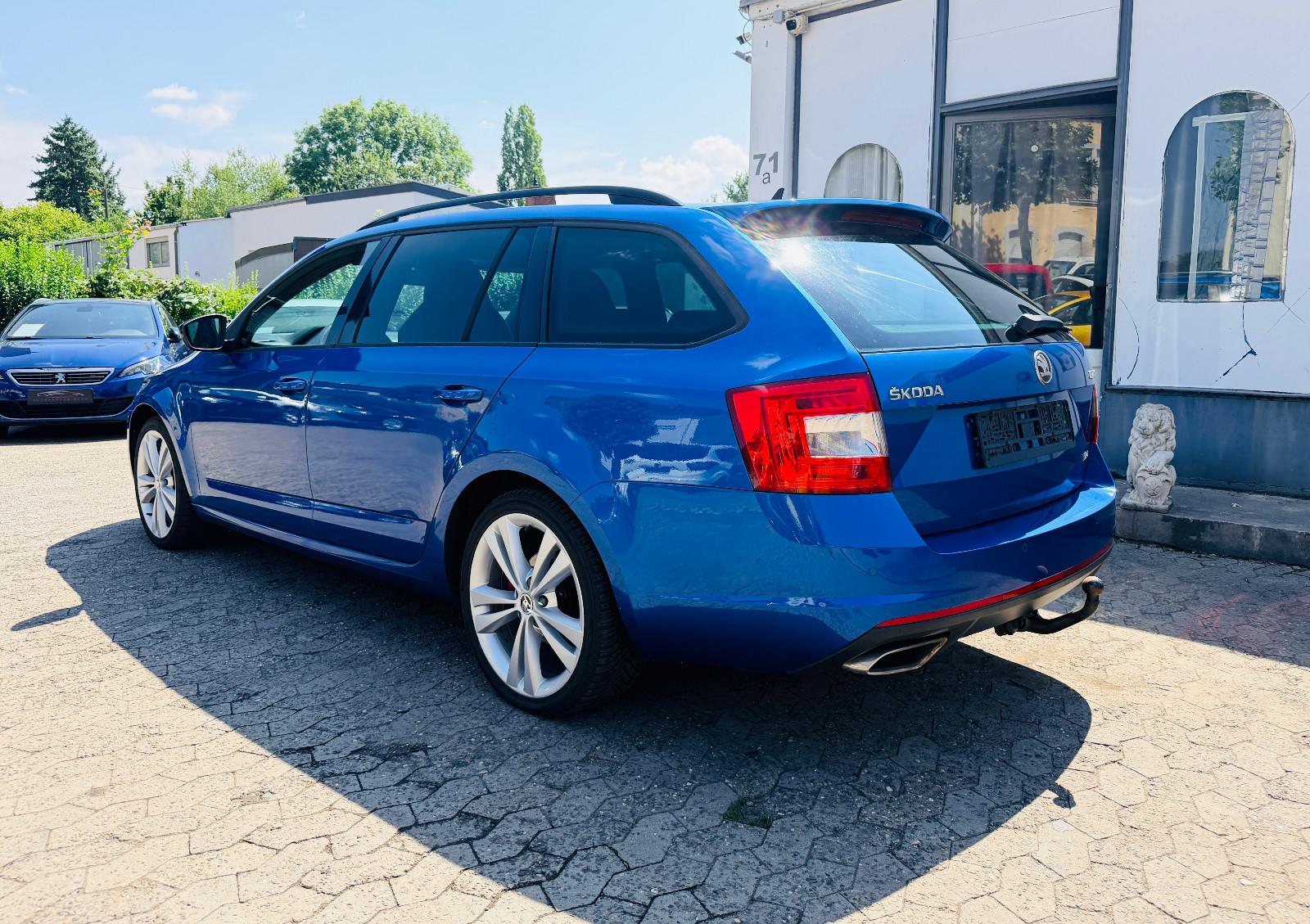 SKODA OCTAVIA RS 2.0 TDI 184ch - NAVIGATION - BI-XÉNON - ATTELAGE - SIÈGES CHAUFFANTS
