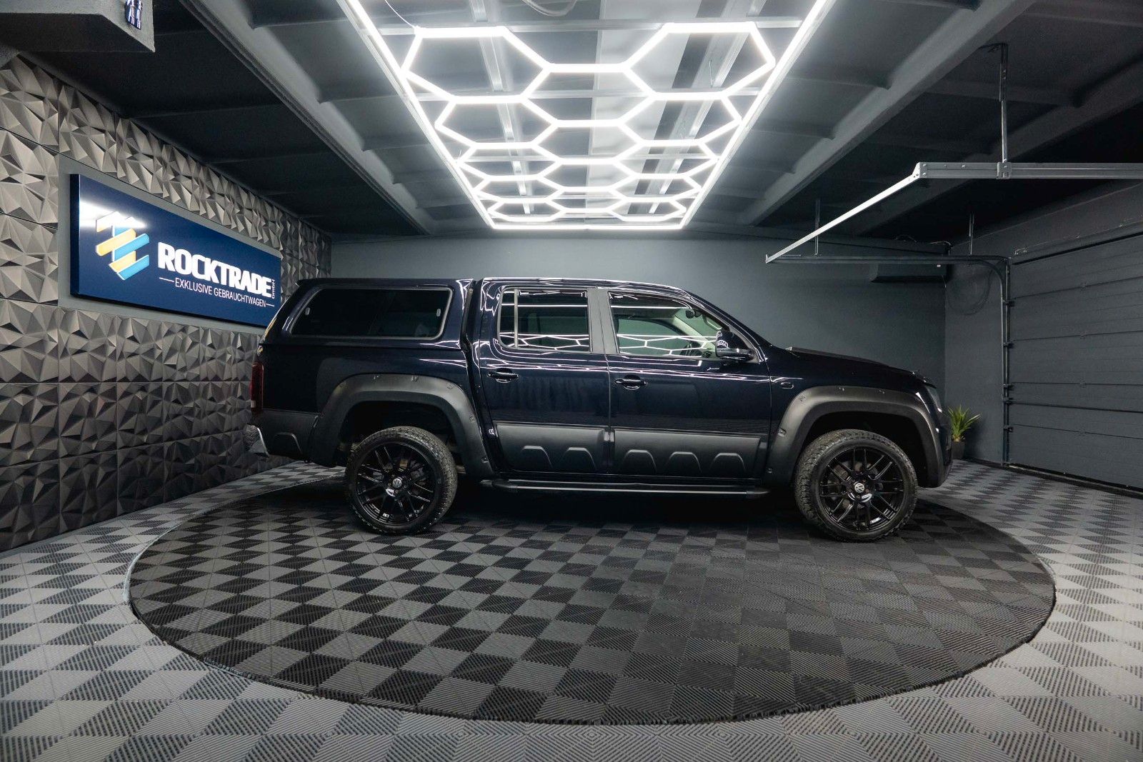 Fahrzeugabbildung Volkswagen Amarok V6 Highline 4Motion BLACK OFFROAD Edition