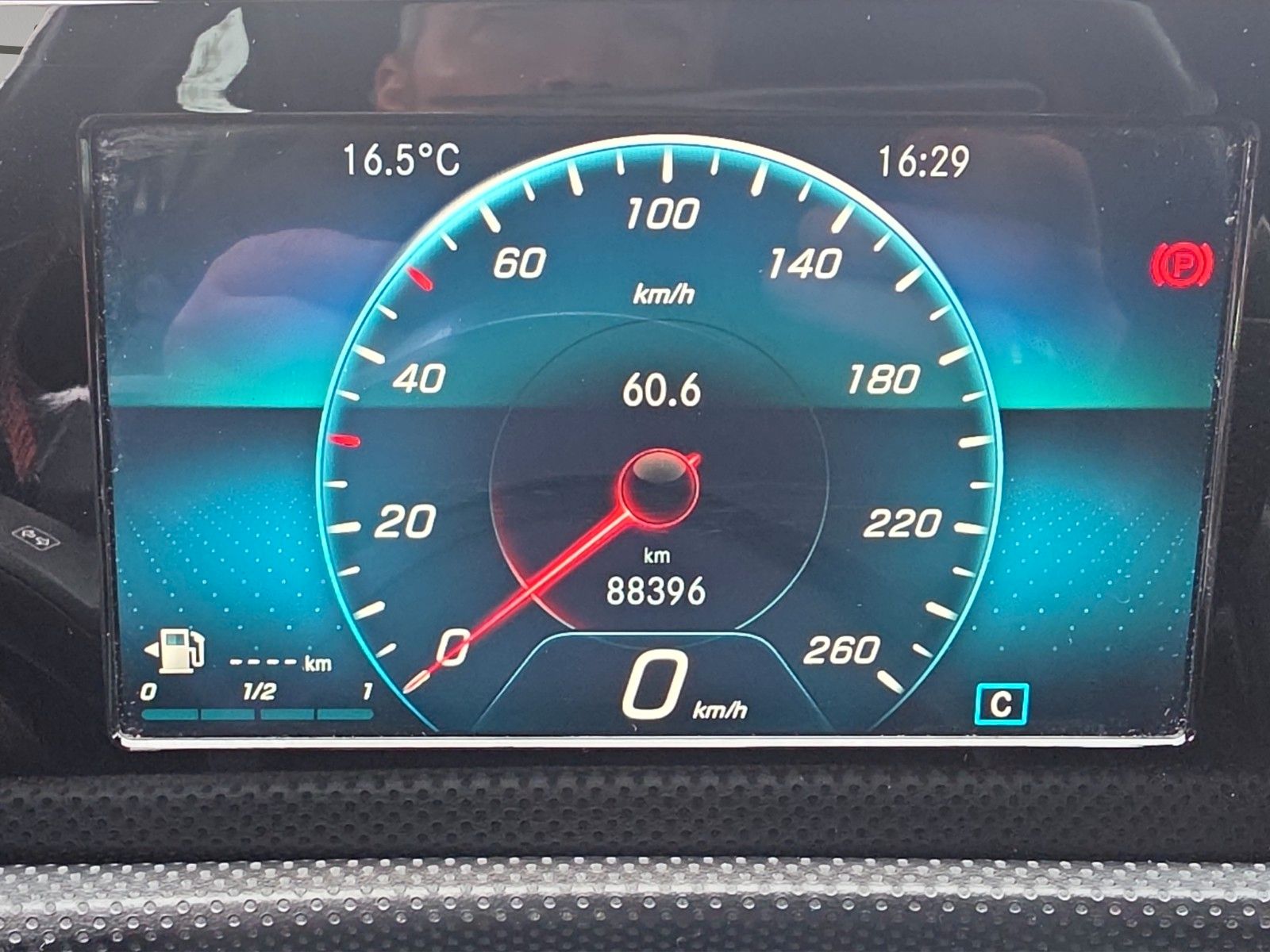 Fahrzeugabbildung Mercedes-Benz A 180 AMG*NIGHT*WIDESCREEN*MBUX*