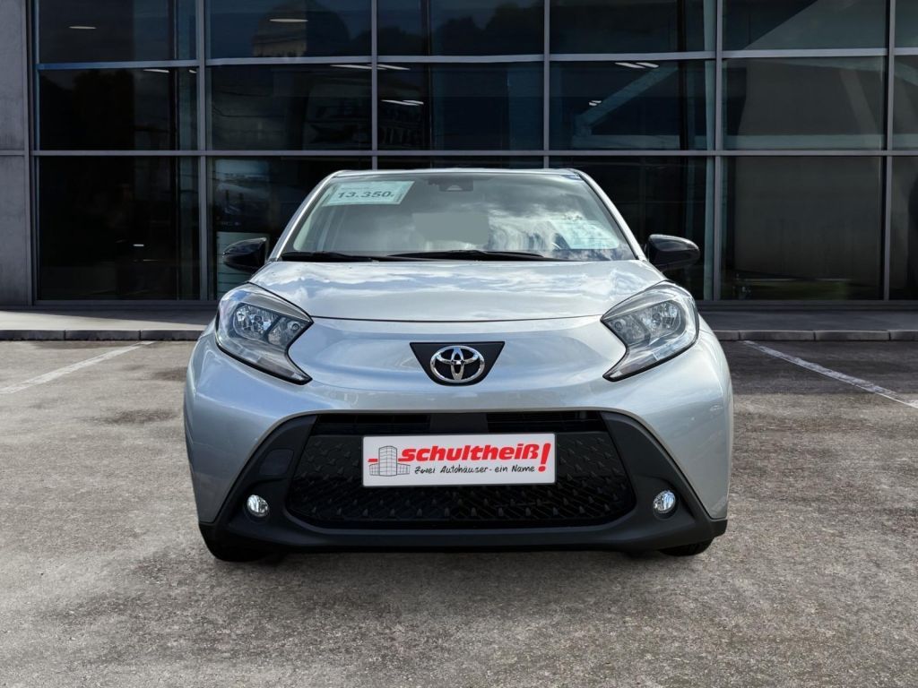Fahrzeugabbildung Toyota Aygo X Play