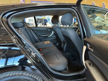 BMW 118 i *Klima*PDC*Navi*Sitzh*Klimaautomatik*