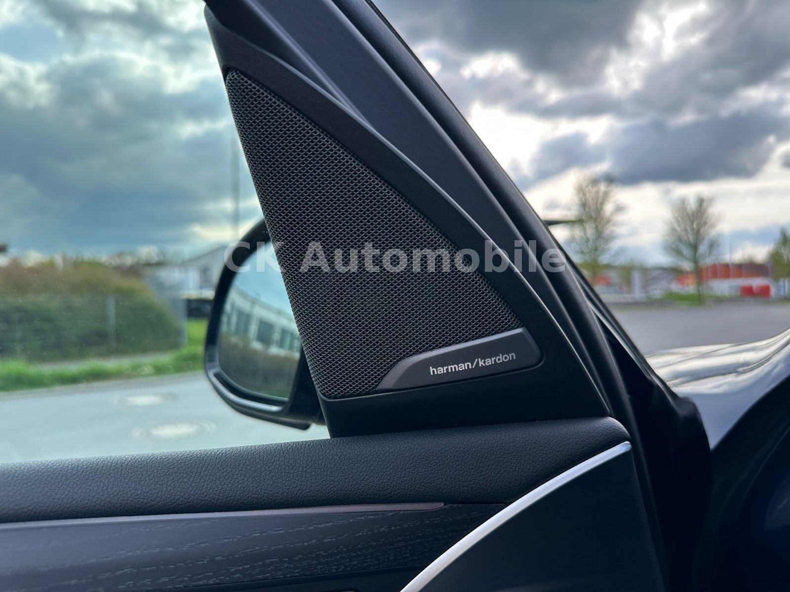 Fahrzeugabbildung BMW X3 xDrive 30i M-Sport/Navi/LED/ACC/360°Kam/AHK