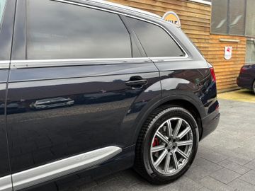 Audi Q7 - 11