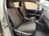 Toyota Avensis Wagon 2.0 D-4D Business *Org.NL!* Trekha - Toyota Avensis: Business