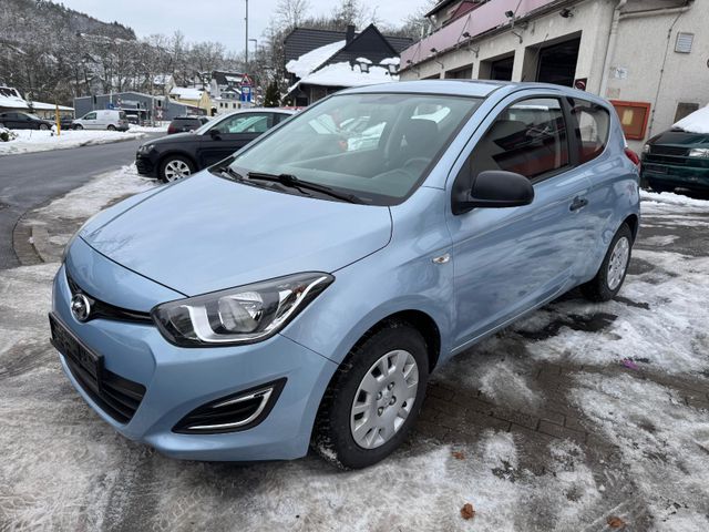 Hyundai i20 FIFA World Cup Edition Garantie, Neu Tüv