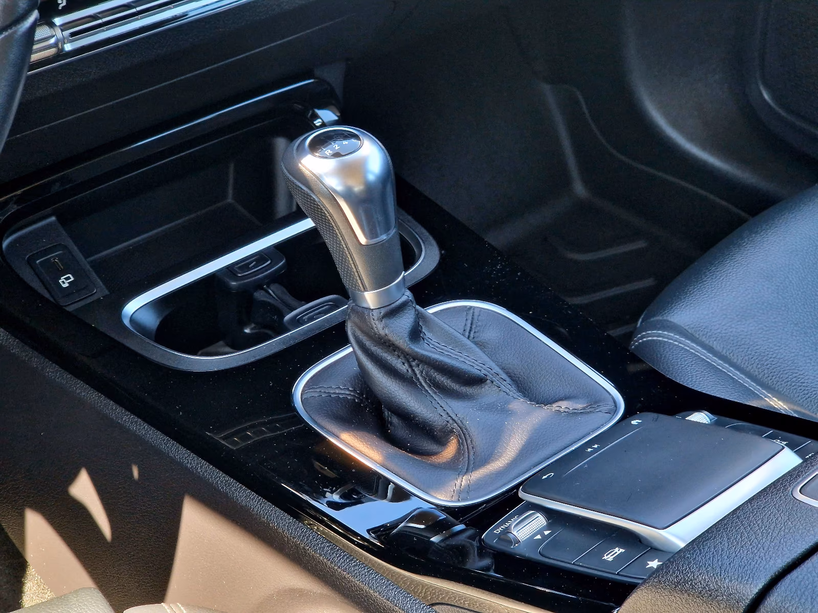 Mercedes-Benz B-Class d (1. Hand, Teilleder), миниатюра 27