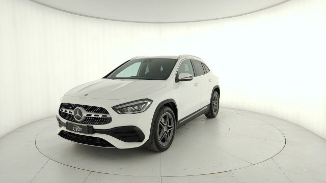 Mercedes-Benz GLA 200 d Premium auto