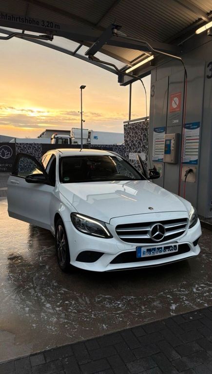 Image of Mercedes-Benz C 200