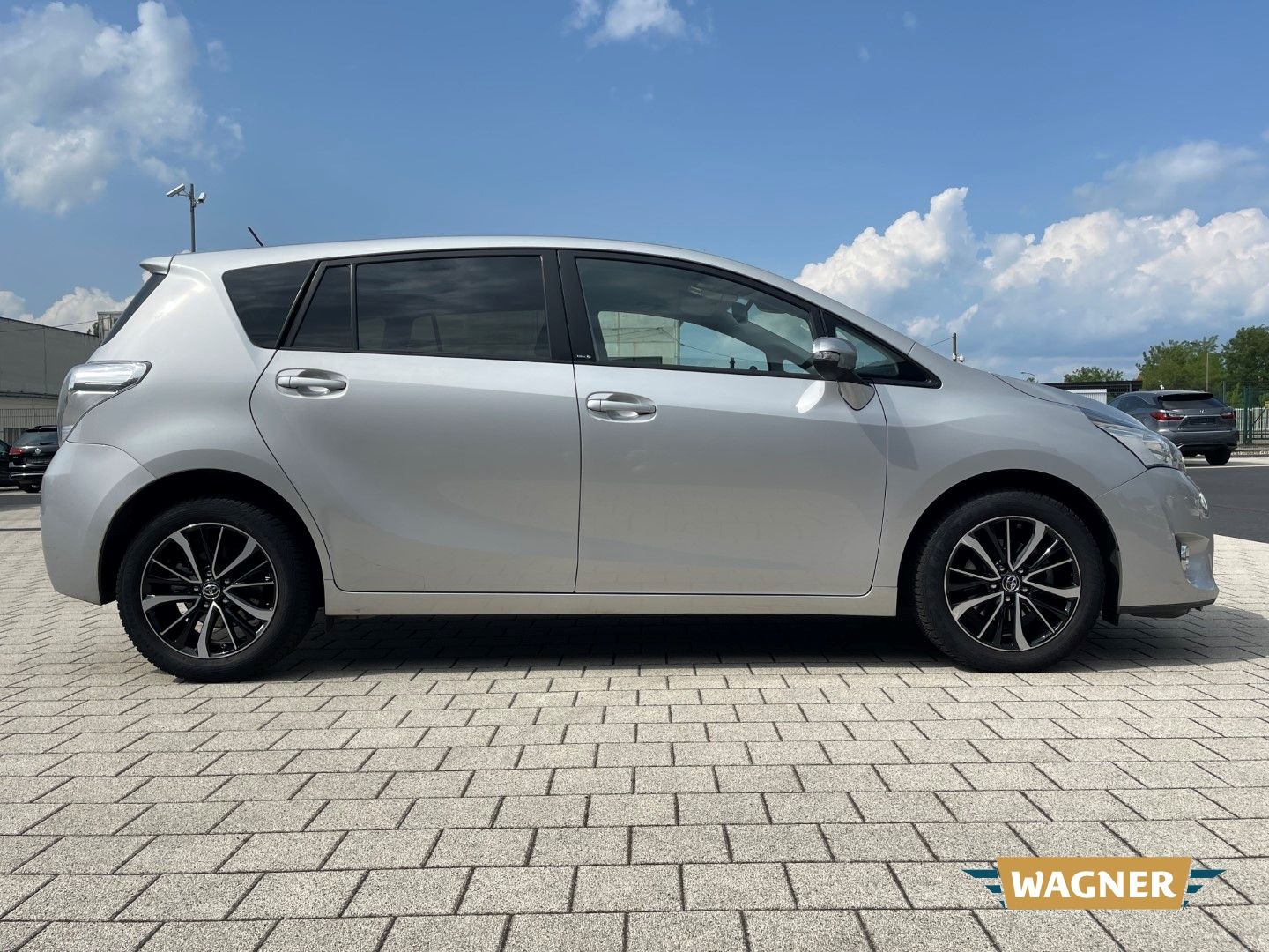 Fahrzeugabbildung Toyota Verso Edition-S+ 1.8 Klimaautomatik