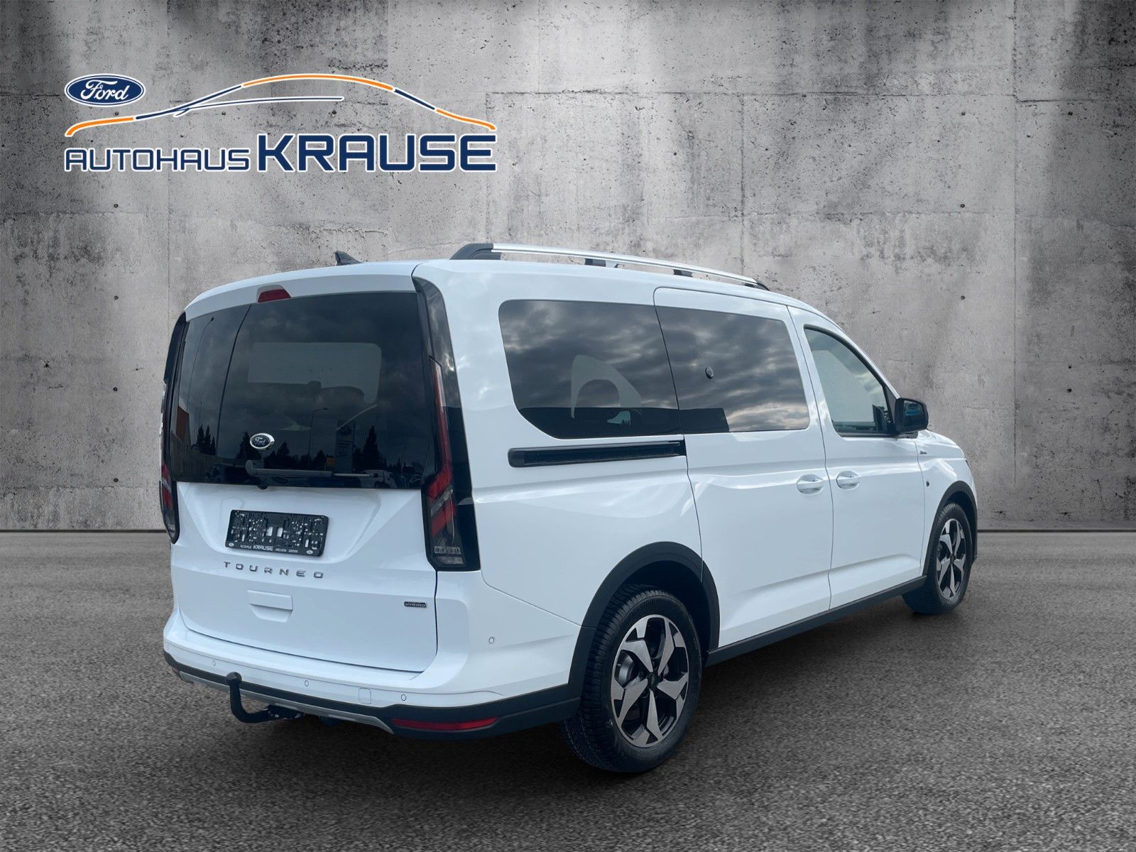 Fahrzeugabbildung Ford Grand Tourneo Connect PHEV Active