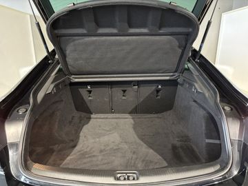 Fotografie des Opel Insignia Grand Sport 2.0 Diesel Automatik GS Lin