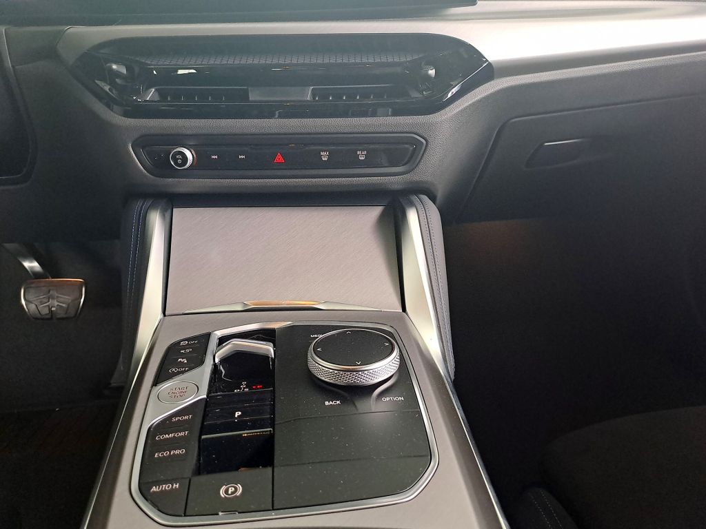 BMW 218 - Bild 14