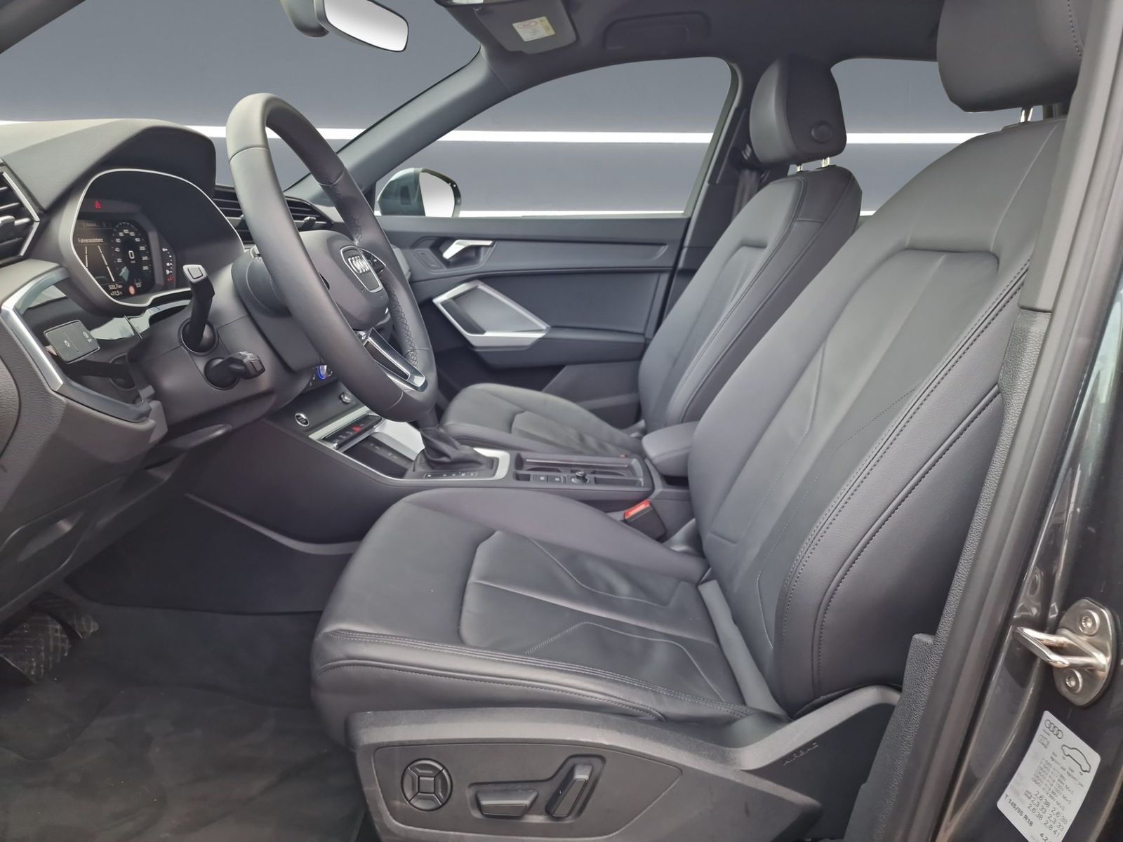 Audi Q3 - Bild 18