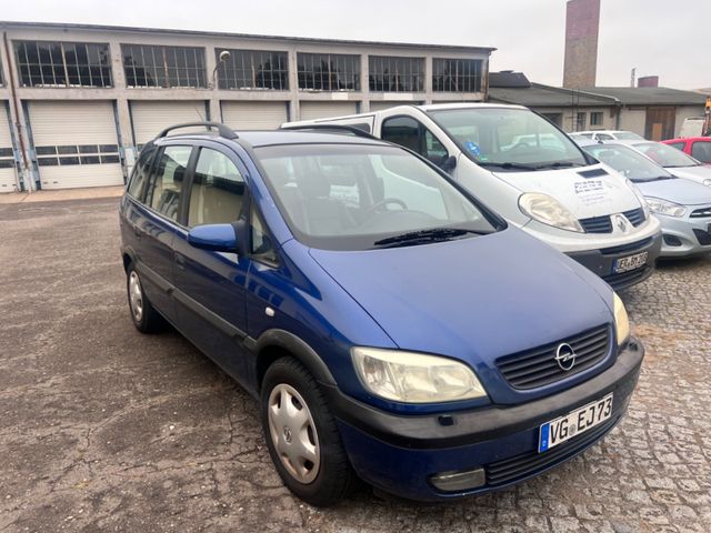 Opel Zafira 1.8 16V Selection Executive