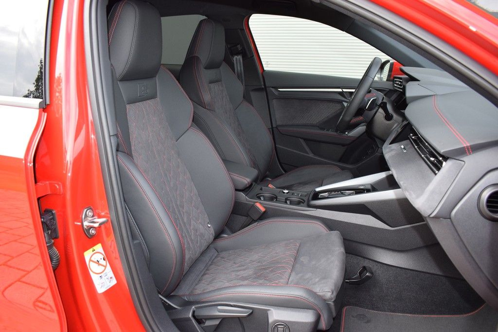 Audi A3 Sportback 40 TFSIe S-line AHK Navi RüKam foto 5
