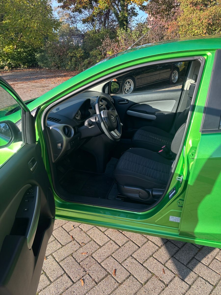 Foto 5 van MAZDA 2