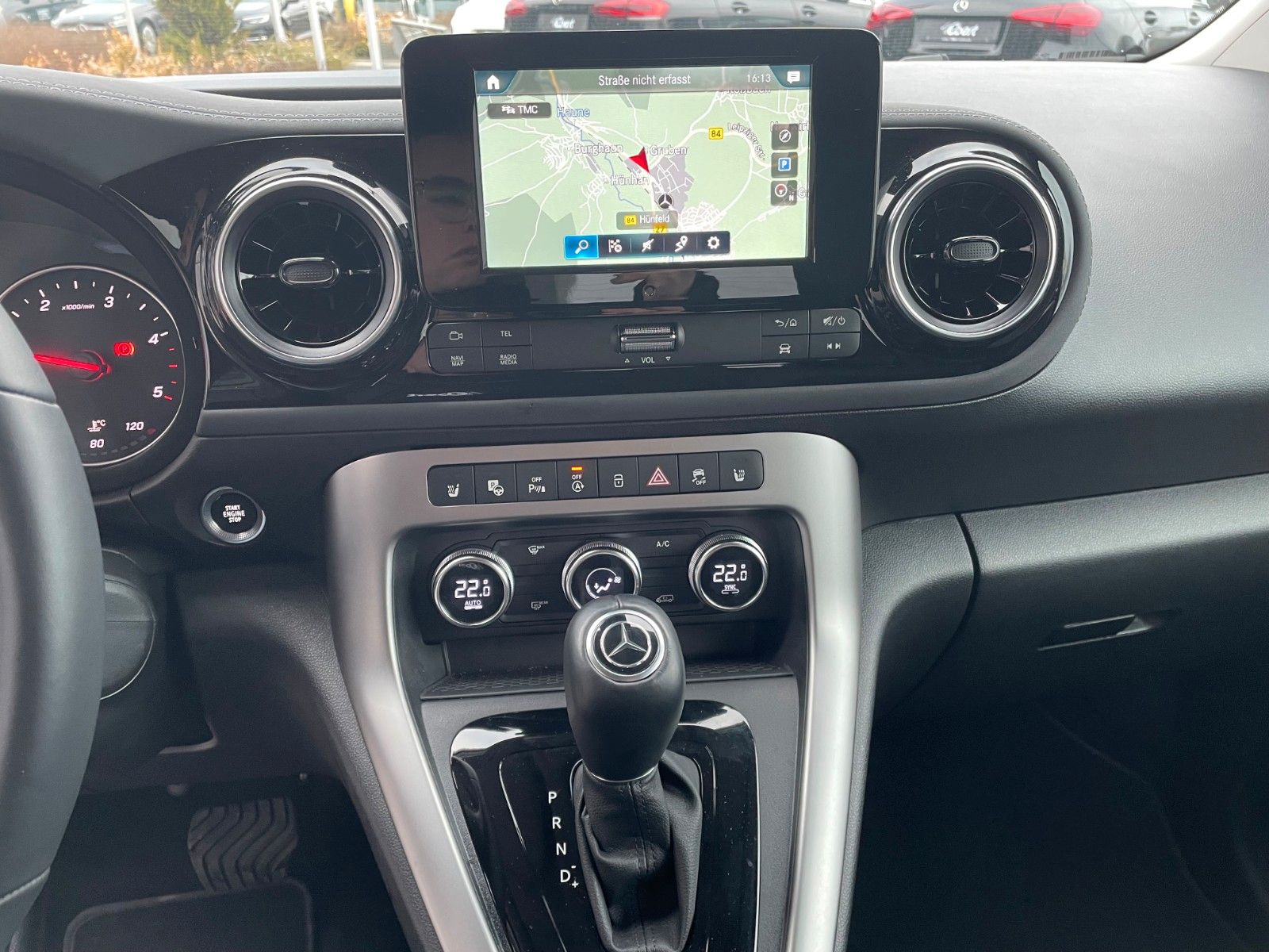 Fahrzeugabbildung Mercedes-Benz T 180 d Progressive Edition Kamera LED MBUX SHZ