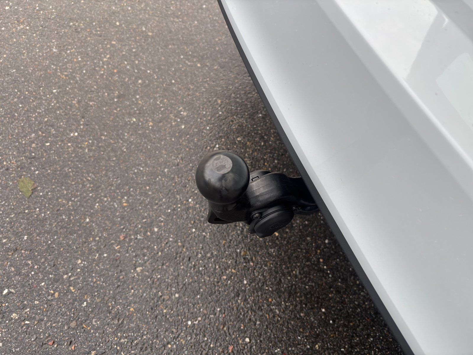 Fahrzeugabbildung SKODA Octavia Combi Selection 1,5 TSI mHEV 110 kW DSG