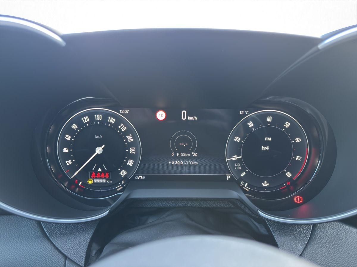 Alfa Romeo Giulia - Bild 13