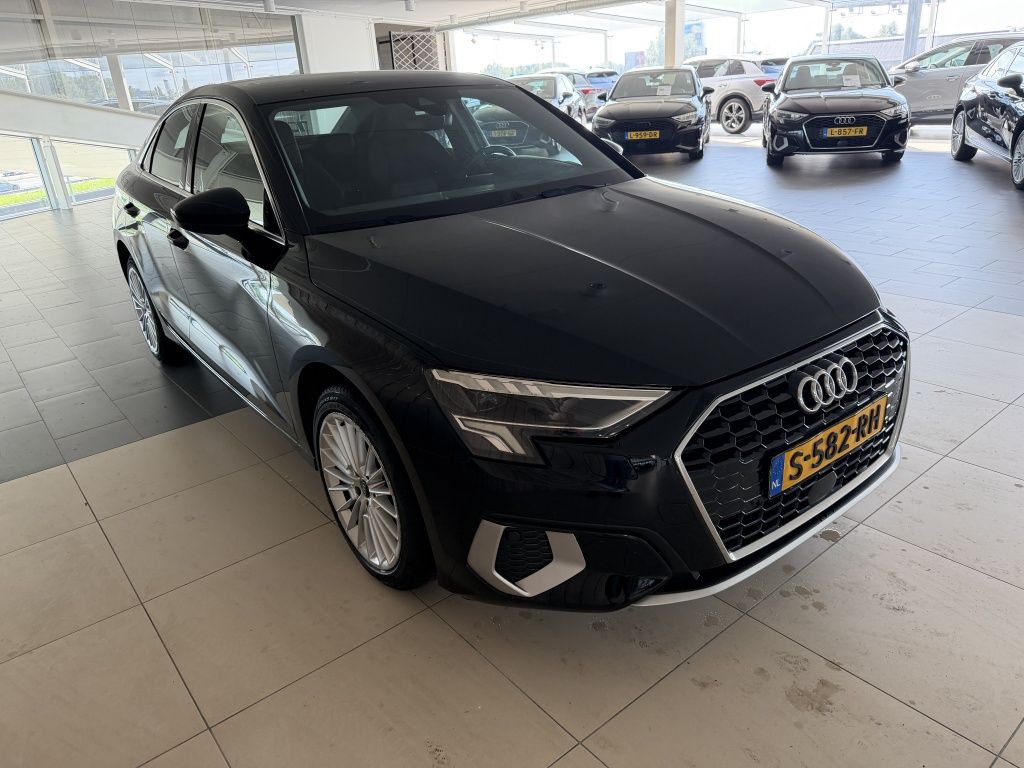 Audi A3 Limousine 30 TFSI Advanced edition imagem 2