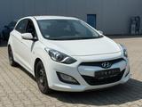 Hyundai i30 Classic 1.Hand* Klima* Tempo* PDC* - Hyundai i30 Gebrauchtwagen in Aachen