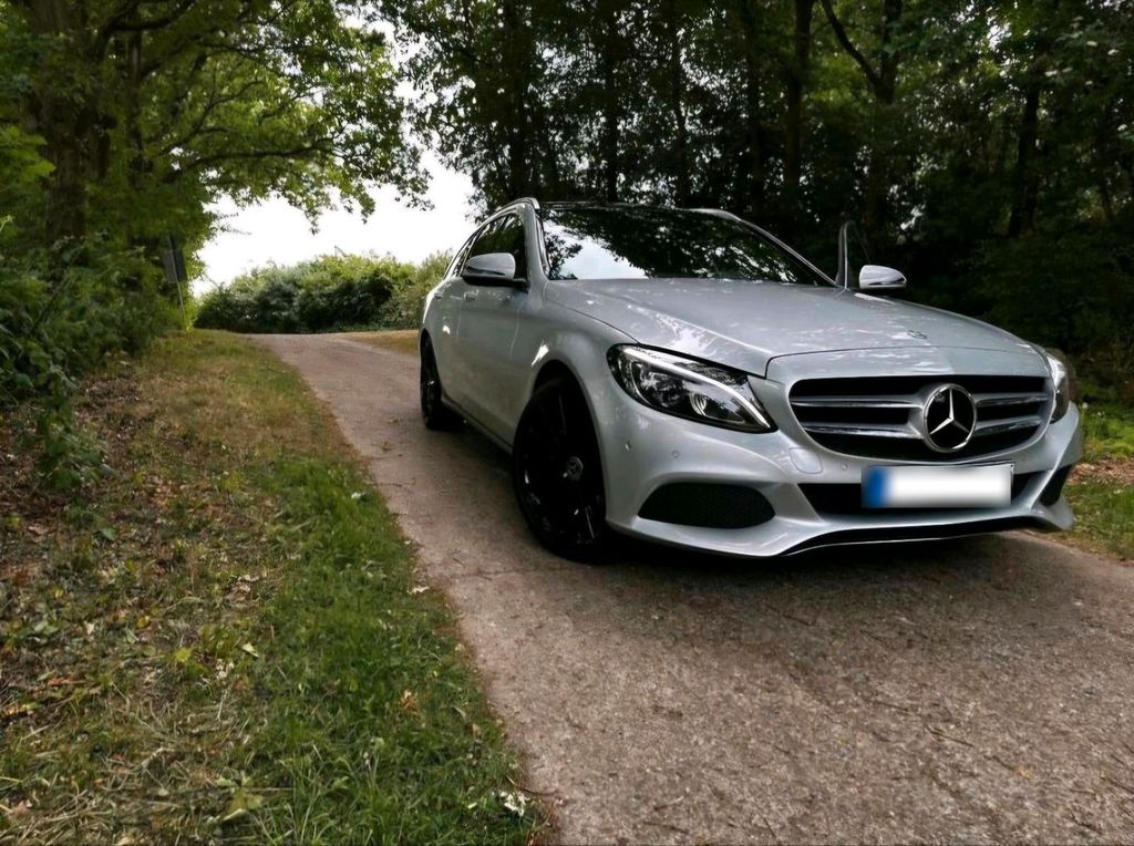 Image of Mercedes-Benz C 220