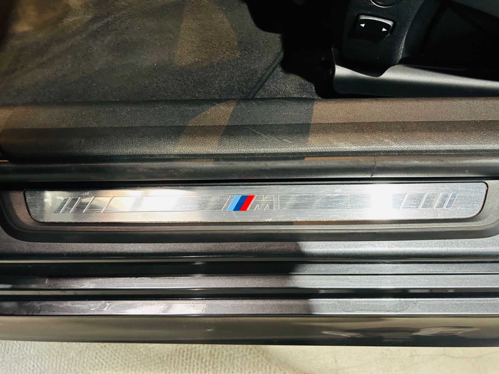 BMW 320 d M Sport *Laser*Head-Up*Alcantara*El.Ahk* foto 16