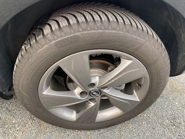 Fahrzeugabbildung Opel Grandland 1.2 Turbo GS-Line 96KW Automatik