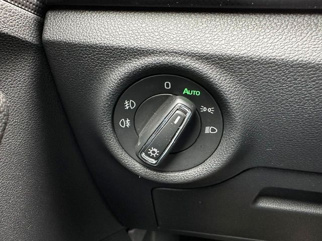 Scala Style KAMERA,LED;PDC;KESSY;CARPLAY