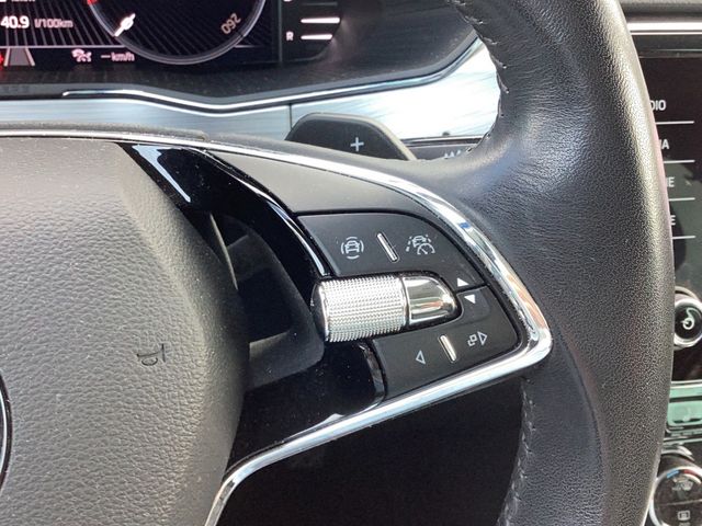 Superb Combi 2.0TDI DSG Ambition AHK