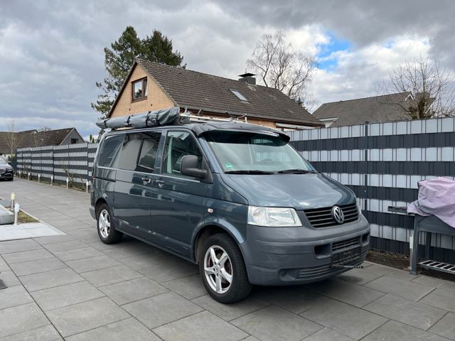 Volkswagen T5 Transporter Camper Umbau